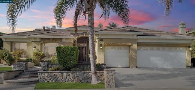 Building Photo - 2321 Star Lilly St