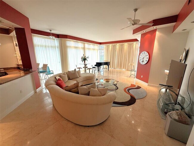 Building Photo - 3210 NE 5th St