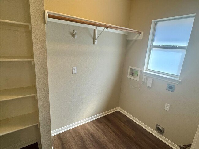 Building Photo - 3617 Roller Crossing