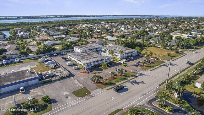 Building Photo - 1170 S Patrick Dr