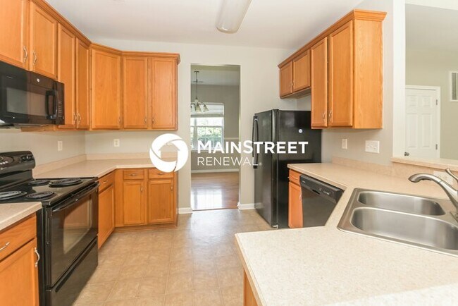 Building Photo - 4 Bedroom Pet-Friendly Home in Huntersvill...