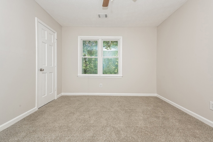 Building Photo - 603 Chatham Trail