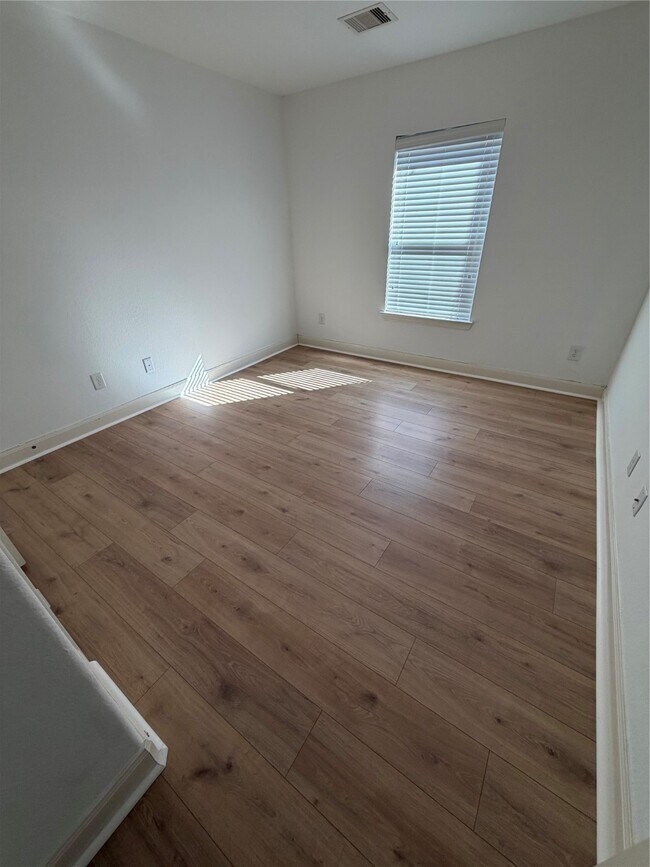 Building Photo - 4915 Manor Stone Ln