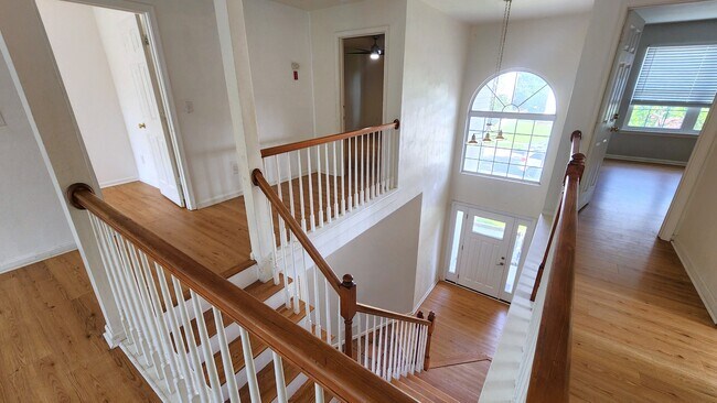 Building Photo - 1828 Somersby Ln