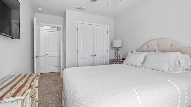 Building Photo - 7450 Shadow Lake Dr