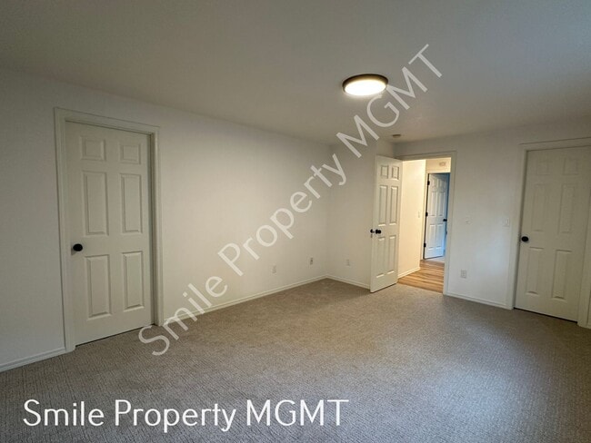 Building Photo - Remodeled Ranch in a Quiet Community