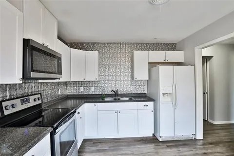 Building Photo - 2317 Glendale Dr
