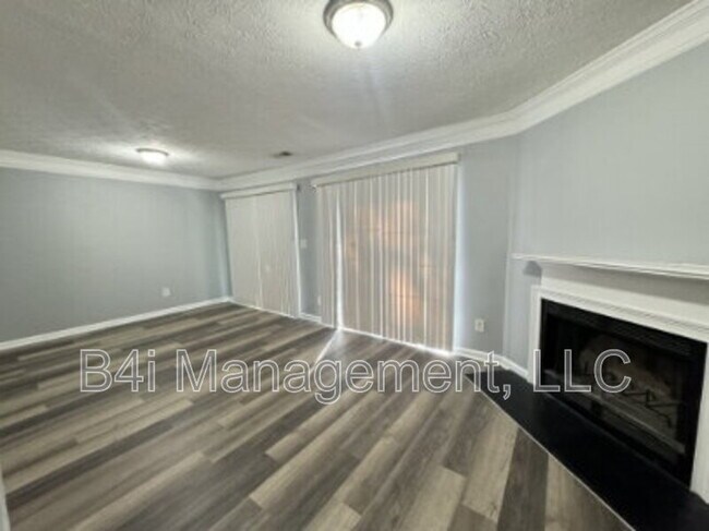 Building Photo - 2039 Marbut Trce