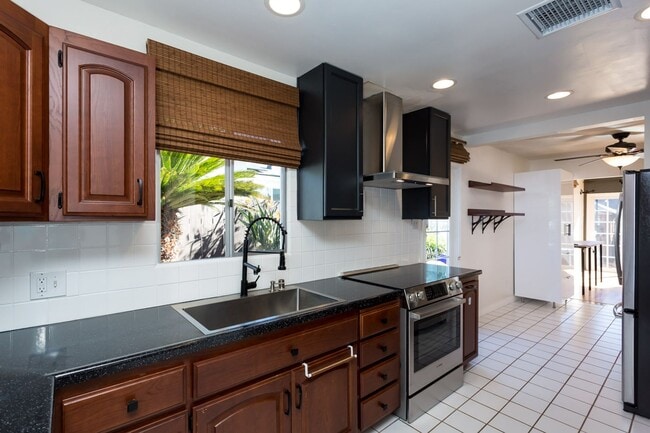 Building Photo - Upgraded Single Family Home in Allied Gardens!