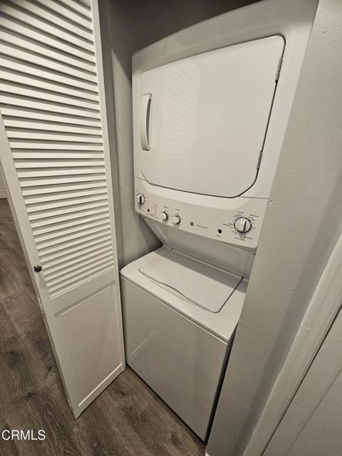 Building Photo - 530 N El Molino Ave