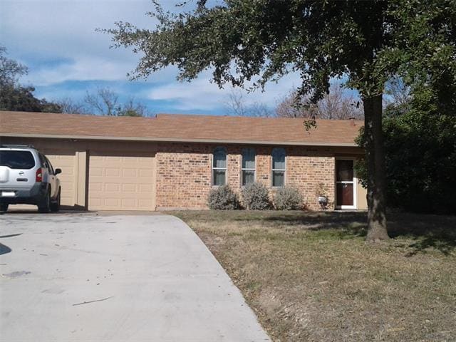 Primary Photo - 209 Scenic Trail