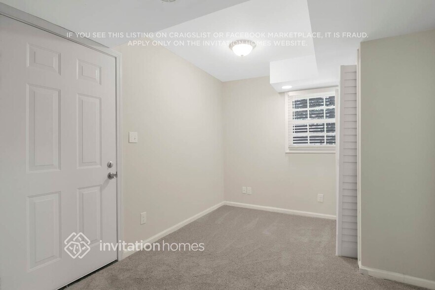 Building Photo - 1624 Cherry Hill Ct SW
