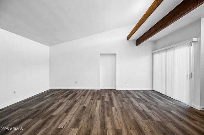 Building Photo - 503 W Pebble Beach Dr