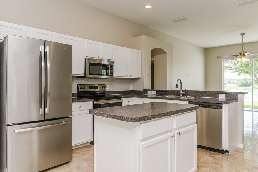 Building Photo - 3063 Eagle Crossing Dr