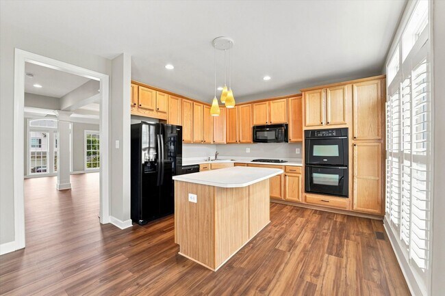 Building Photo - 97 N Savanna Dr