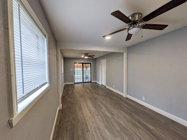 Building Photo - 4404 Raven St