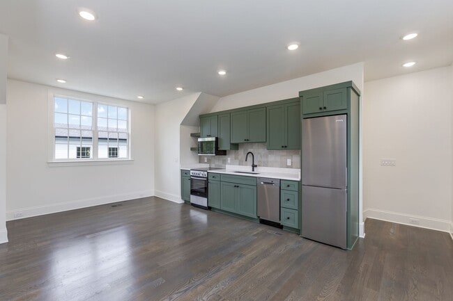 Building Photo - 1413 Clifton Ln