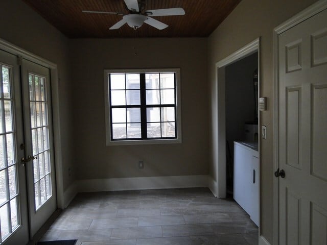 Building Photo - Great Home close to Downtown