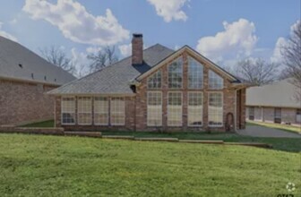 Building Photo - 1805 Oak Ridge St