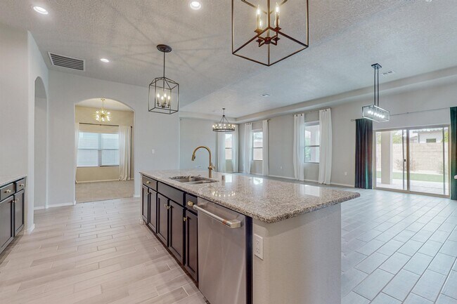 Building Photo - 6011 Buckthorn Ave NW