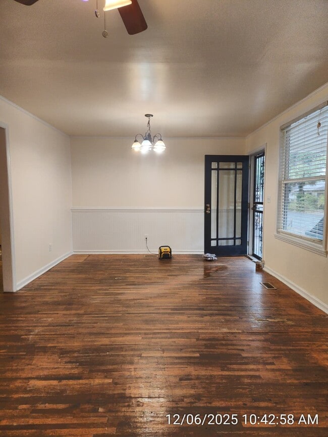 Building Photo - 2149 Texas Ave