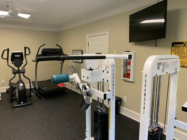 Weight Room - 212 Bentley Pl