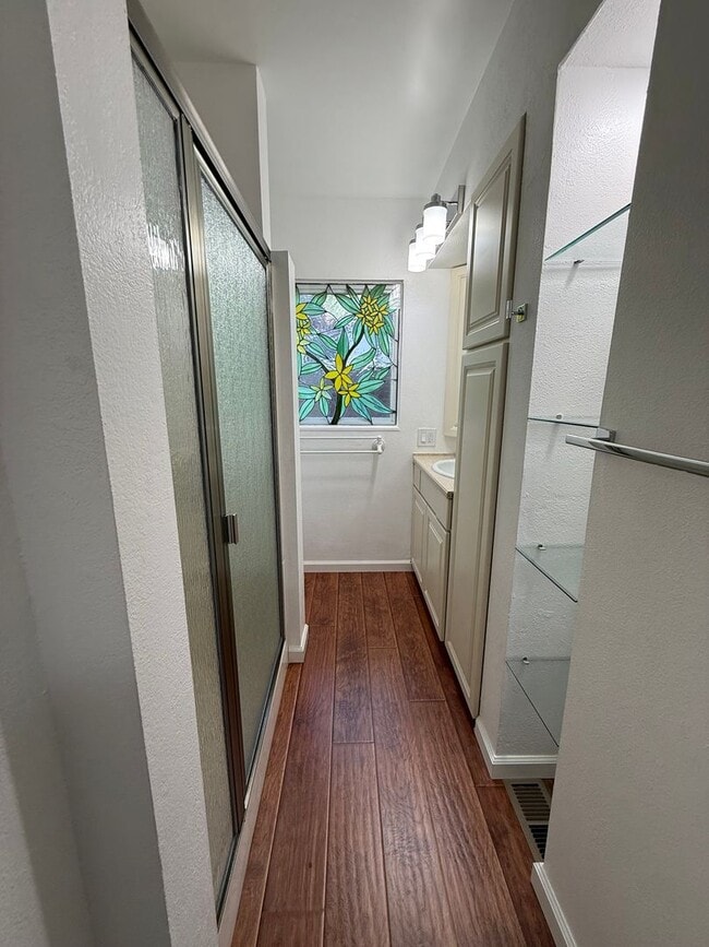 Building Photo - 507 Pullman St