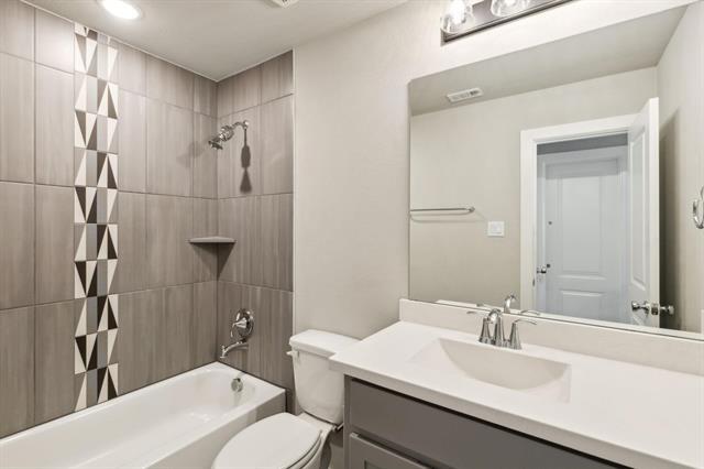 Building Photo - 4131 Sandhills Ln
