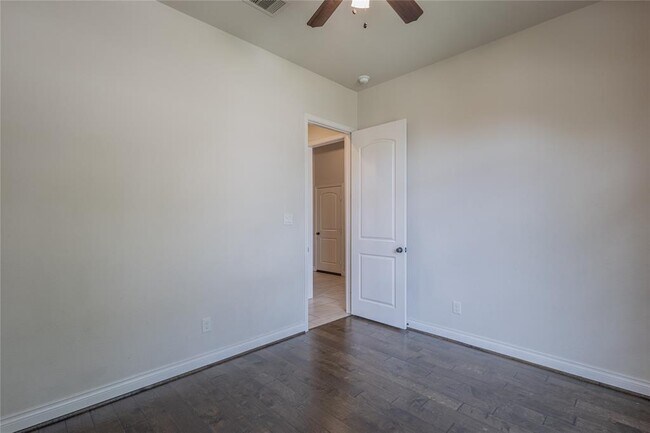Building Photo - 11226 Dunstan Hill Dr