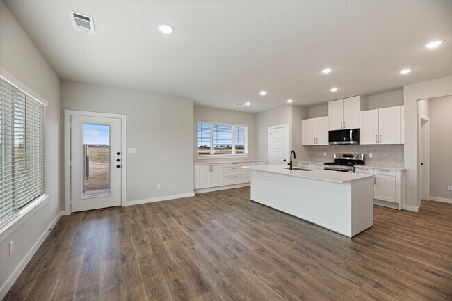 Building Photo - AVAILABLE NOW! NEW LUXURIOUS TRIPLEX LOCATED ON 1-ACRE LOT IN MIDLOTHIAN, TX!