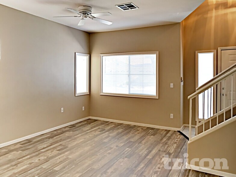 Building Photo - 6529 Sundown Heights Ave