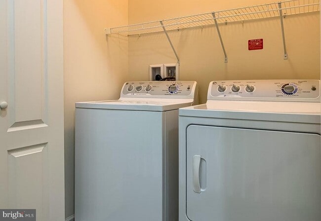 Building Photo - 23502 Belvoir Woods Terrace