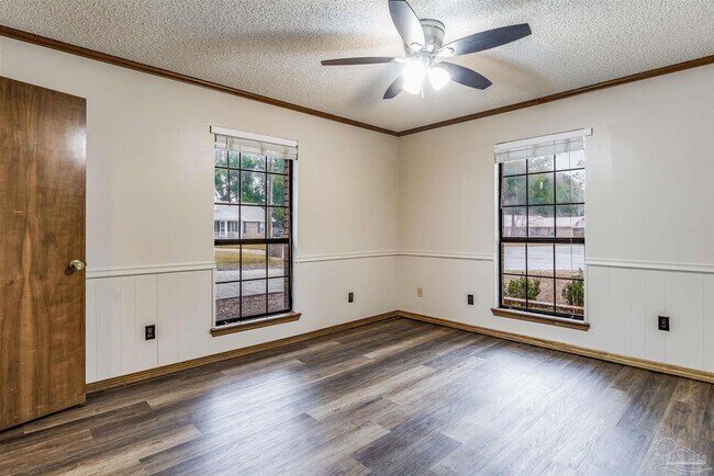 Building Photo - 6327 Heart Pine Dr
