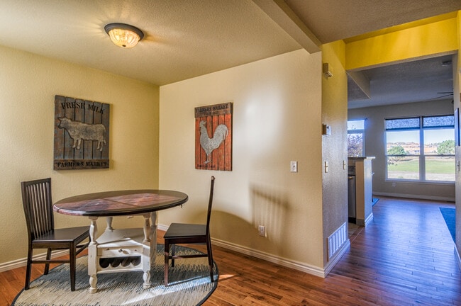 Building Photo - 6544 Range Overlook Heights