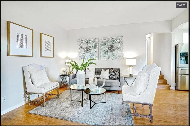 Building Photo - FABULOUS 2 Bed/2 Bath Condo in Sunny Hills...