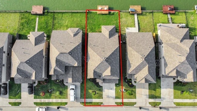 Building Photo - 24814 Puccini Pl