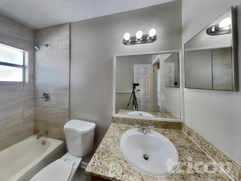 Building Photo - 604 Barkfield Loop