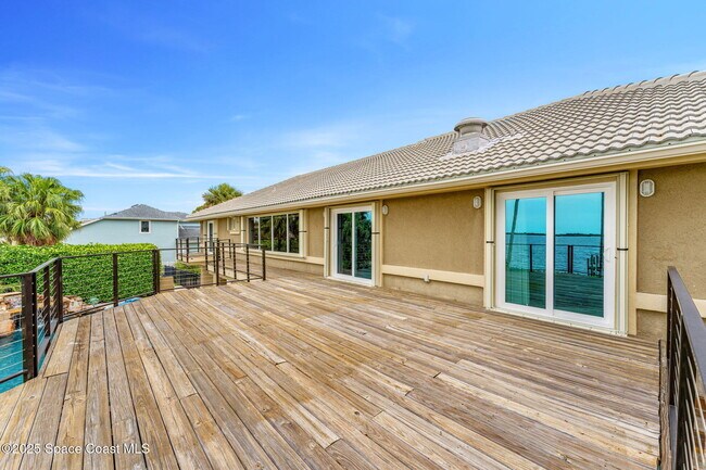 Building Photo - 2442 Newfound Harbor Dr