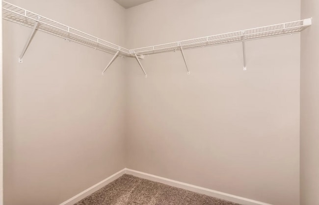 Building Photo - Like New 4 Bed Home Near Old Mill with A/C, Pool Access