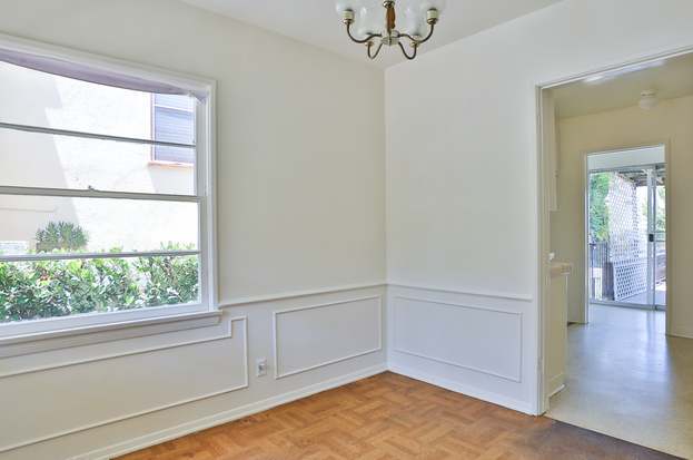 Building Photo - 220 4th Ave