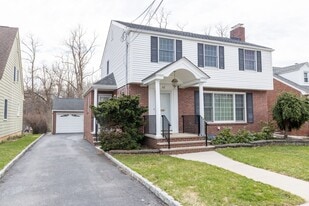 Building Photo - 42 Jefferson Ave