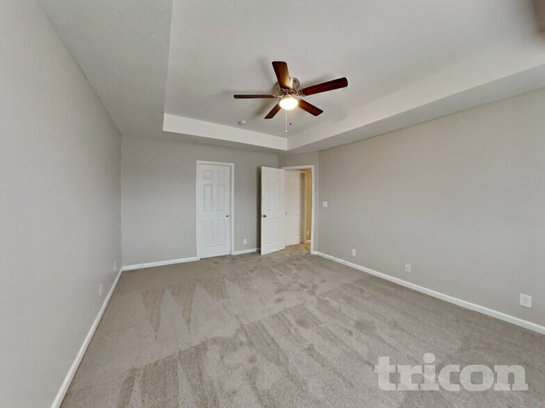 Building Photo - 1908 Sherman Court