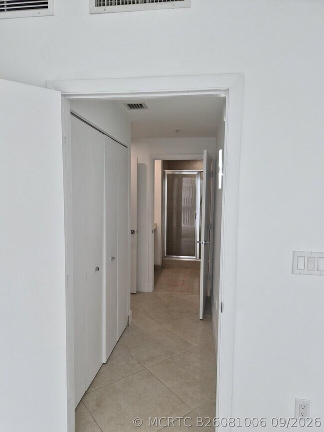 Building Photo - 550 Okeechobee Blvd