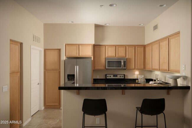 Building Photo - 2989 N 44th St