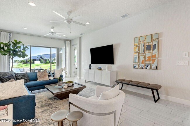 Building Photo - 2680 Avalonia Dr