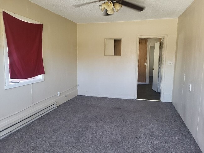 Building Photo - 420 14th St