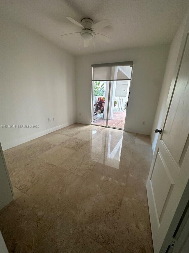 Building Photo - 10730 NW 66th St