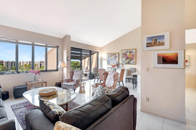 Building Photo - 755 Dotterel Rd