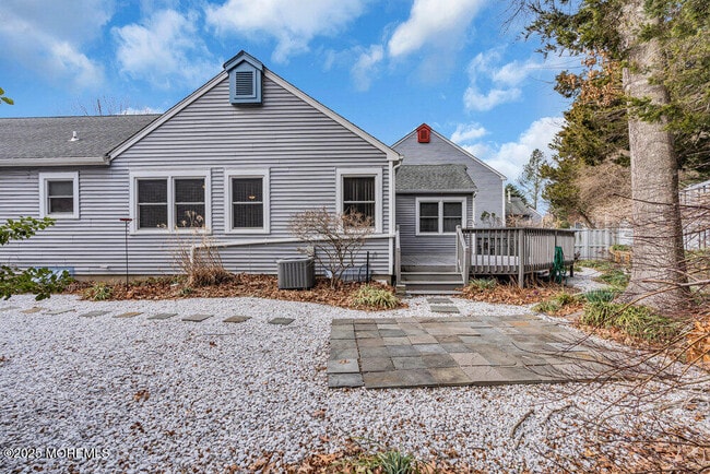 Building Photo - 30 Turnberry Cir