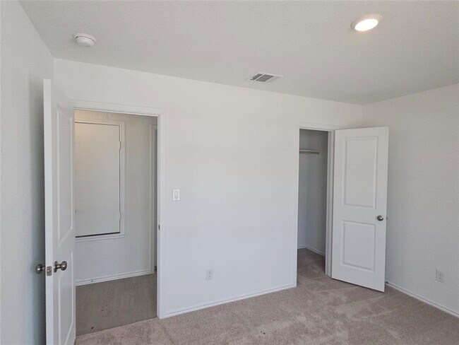 Building Photo - 2312 Dust Devil Dr